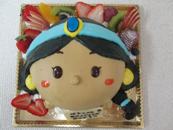 バースデーケーキに アラジンのジャスミンをツムツム顔の立体形ケーキで 大阪市東住吉区 パティスリーデコ