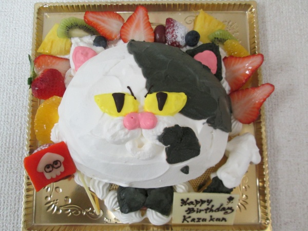 バースデーケーキに スプラトゥーンのジャッジくんを立体形ケーキで 大阪市東住吉区 パティスリーデコ