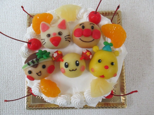 通販ケーキで ご指定のキャラクターの顔をツムツム風に立体でトッピング 大阪市東住吉区 パティスリーデコ