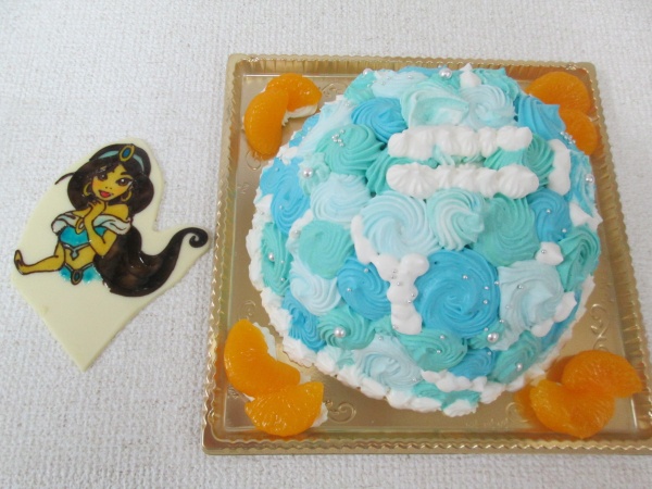 通販ケーキで ジャスミンのドレスケーキを立体形で ジャスミンのプレート付で 大阪市東住吉区 パティスリーデコ