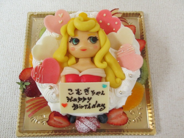 バースデーケーキに オーロラ姫の顔を半立体でケーキに付けた形でトッピング 大阪市東住吉区 パティスリーデコ