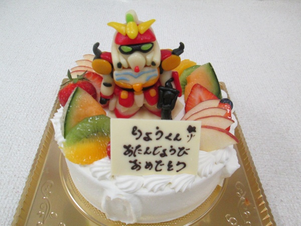 バースデーケーキに ガンダムのヘビーアームズを立体でとっっピング 大阪市東住吉区 パティスリーデコ