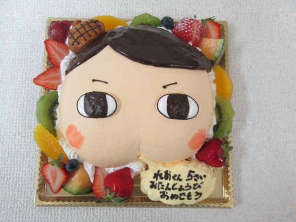 バースデーケーキに おしり探偵の顔を立体形ケーキで 大阪市東住吉区 パティスリーデコ