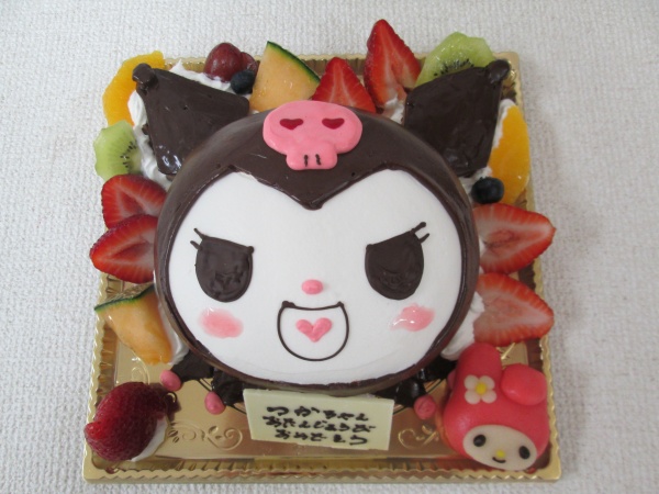バースデーケーキに クロミちゃんを立体形で マイメロちゃんの顔も立体でトッピング 大阪市東住吉区 パティスリーデコ