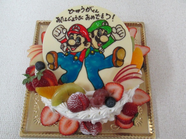 バースデーケーキに マリオとルイージをお任せイラストプレートでトッピング 大阪市東住吉区 パティスリーデコ