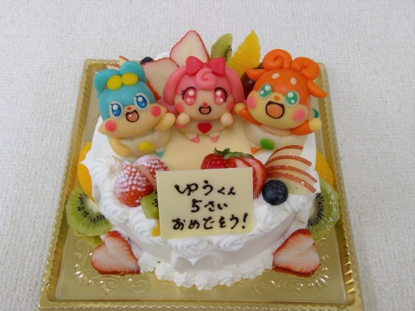 バースデーケーキに ここたまのキャラクター3体を立体でトッピング 大阪市東住吉区 パティスリーデコ